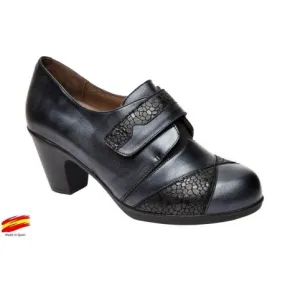 Fiorella Comfort Women's Shoe in Wide Special Ankle Leather with Elastic Lining and Removable Insole.